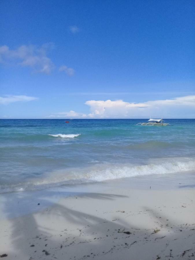 D & B Bluestar Beach Resort Panglao Exteriör bild