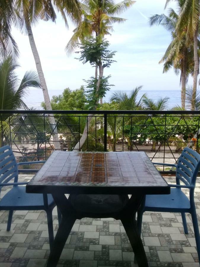 D & B Bluestar Beach Resort Panglao Exteriör bild